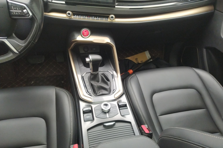 哈弗H6 2019款 红标 1.5GDIT 自动豪华智联版中控内饰18