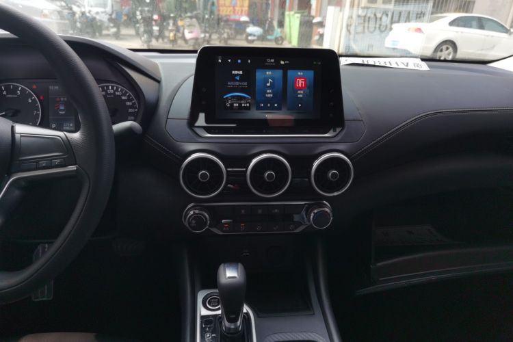 日产 轩逸 2023款 改款 1.6L CVT悦享版中控内饰16