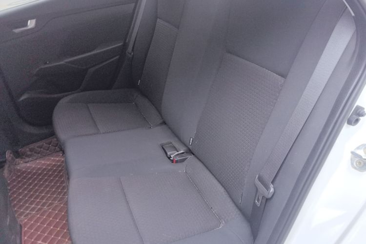 现代 悦纳 2020款 1.4L 手动GLS炫酷版中控内饰21