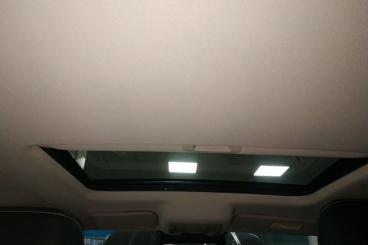 坦克300 2021款 越野版 2.0T 征服者中控内饰22