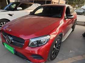 奔驰GLC轿跑  GLC 300 4MATIC 轿跑SUV