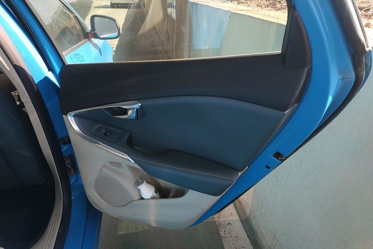 沃尔沃V40 2014款 2.0T 智雅版中控内饰7006