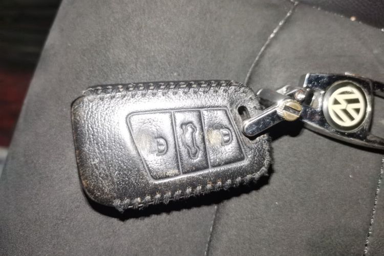 大众 迈腾 2017款 330TSI DSG 豪华型中控内饰7001