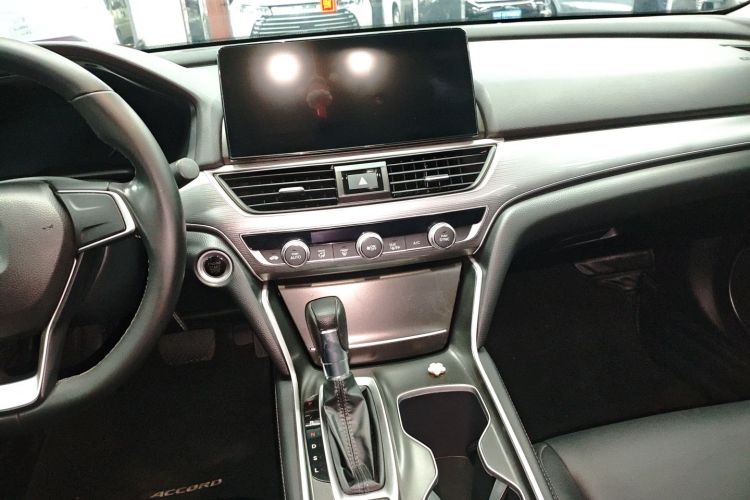 本田 雅阁 2022款 260TURBO 豪华版局部细节16