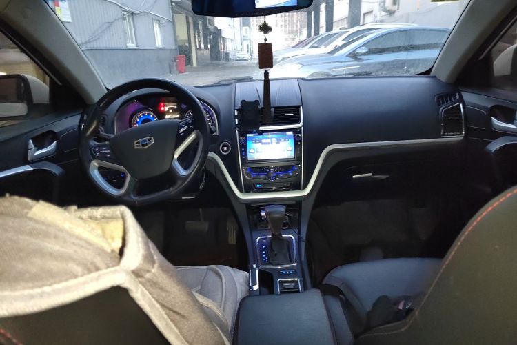 吉利汽车 帝豪 2015款 三厢 1.3T CVT向上版中控内饰12