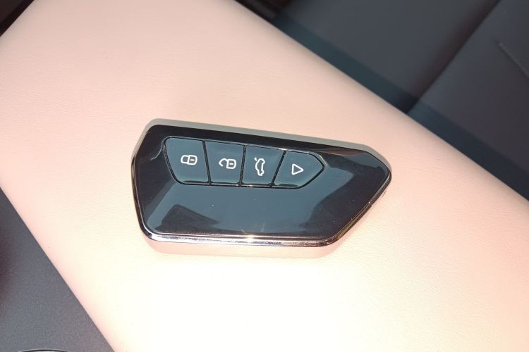 深蓝汽车 深蓝SL03 2023款 200Max增程版中控内饰7001