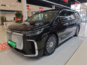 岚图汽车 岚图梦想家 2025款 PHEV 四驱旗舰鲲鹏版