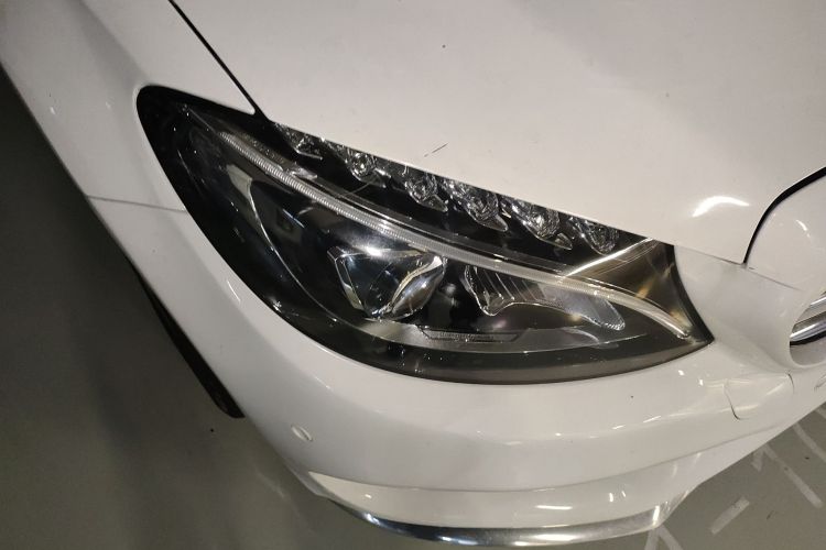 奔驰C级 2015款 C 180 L 运动型车身外观6006