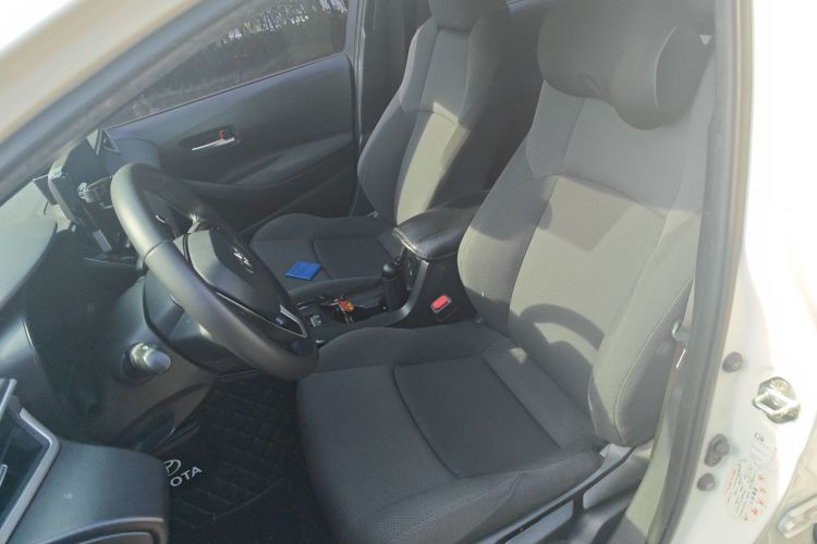 丰田 雷凌 2019款 185T CVT豪华版 国VI中控内饰19