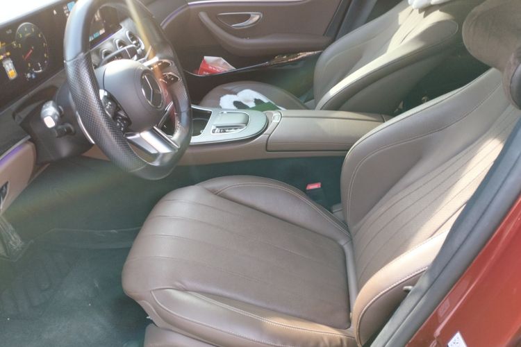 奔驰E级(进口) 2021款 改款 E 300 运动版中控内饰19