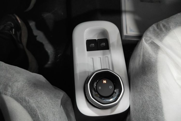 吉利银河 熊猫 2025款 210km 元气熊中控内饰18