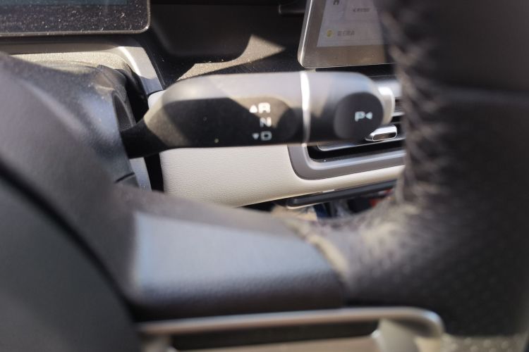 五菱汽车 五菱缤果PLUS 2024款 330km 五座版中控内饰18