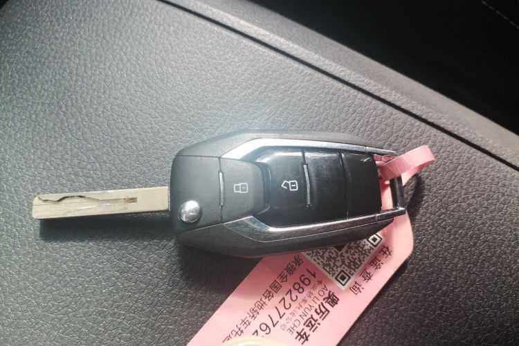 上汽大通MAXUS 大通G20 2023款 改款 ES 2.0T 汽油自动超值版中控内饰7001