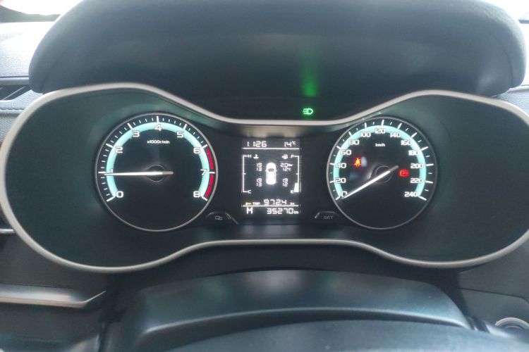 吉利汽车 帝豪 2021款 UP 1.5L 手动豪华型中控内饰14