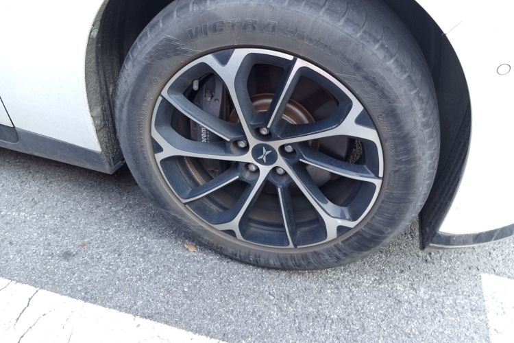 小鹏P7 2020款 586N车身外观10