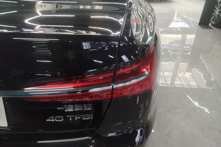 奥迪A6L 2023款 40 TFSI 豪华动感型车身外观9