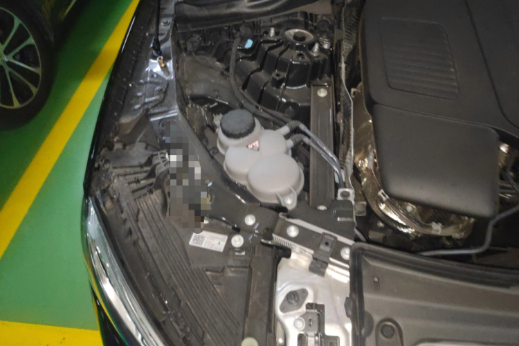 奔驰GLC 2023款 GLC 260 L 4MATIC 豪华型 5座局部细节9006