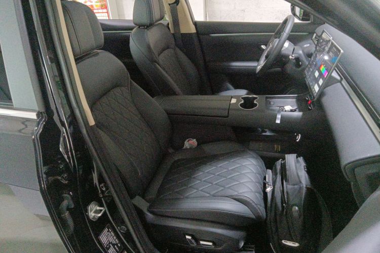 蓝电E5 PLUS 2026款 165km 长续航先享版Ultra 5座局部细节41