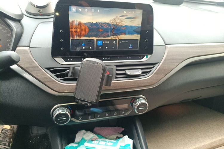 日产 天籁 2021款 2.0L XL 舒适版中控内饰16