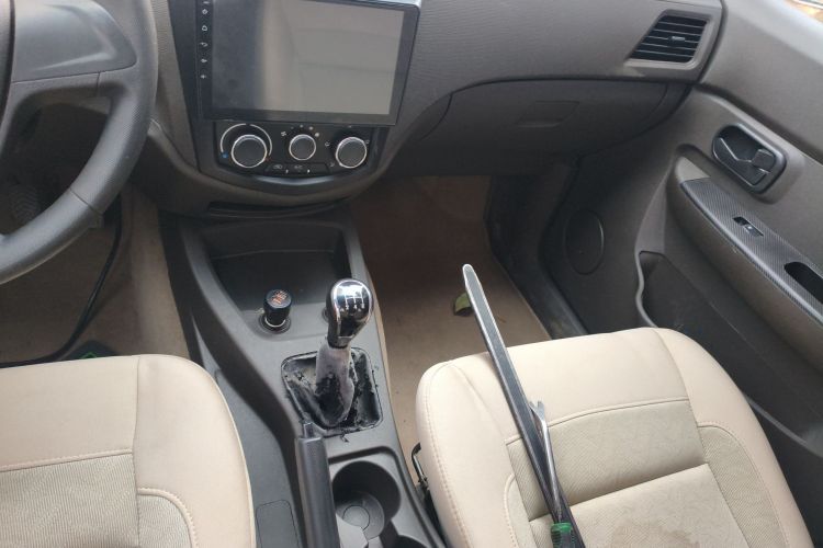 五菱汽车 五菱宏光 2014款 1.2L S标准型国IV局部细节18