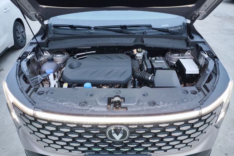 长安CS55PLUS 2026款 第四代 新蓝鲸 1.5T 天枢尊贵型机舱底盘24