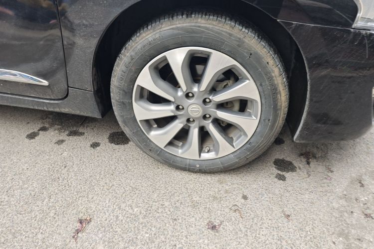 日产 天籁 2014款 公爵 2.5L XV尊享版车身外观10