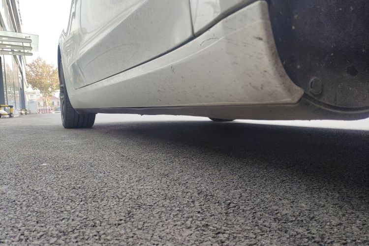 特斯拉 Model 3 2022款 Performance高性能全轮驱动版局部细节9001