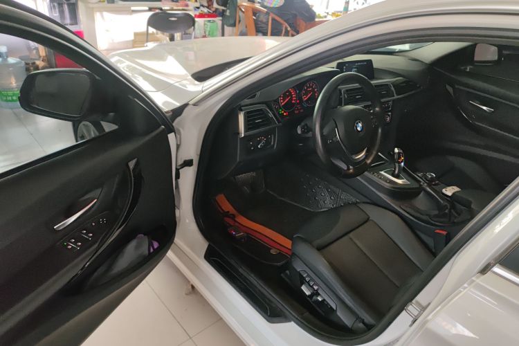 宝马3系 2018款 320Li 时尚型中控内饰20