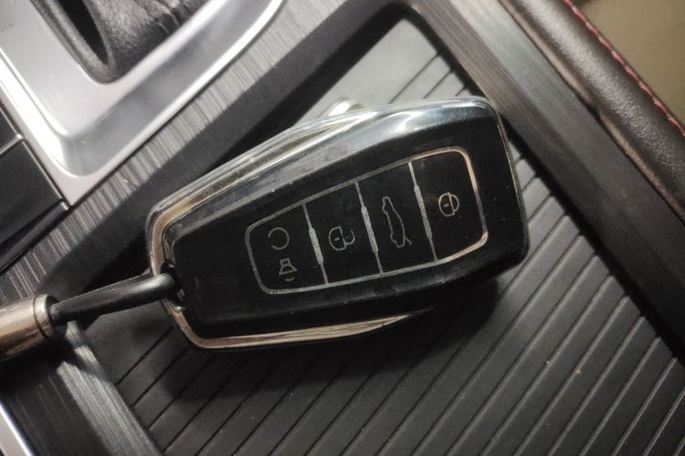 吉利汽车 缤瑞 2019款 200T DCT缤耀版中控内饰11