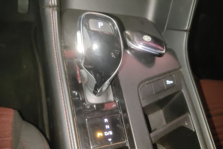 名爵 MG6 2020款 1.5T 自动领潮风尚版中控内饰18