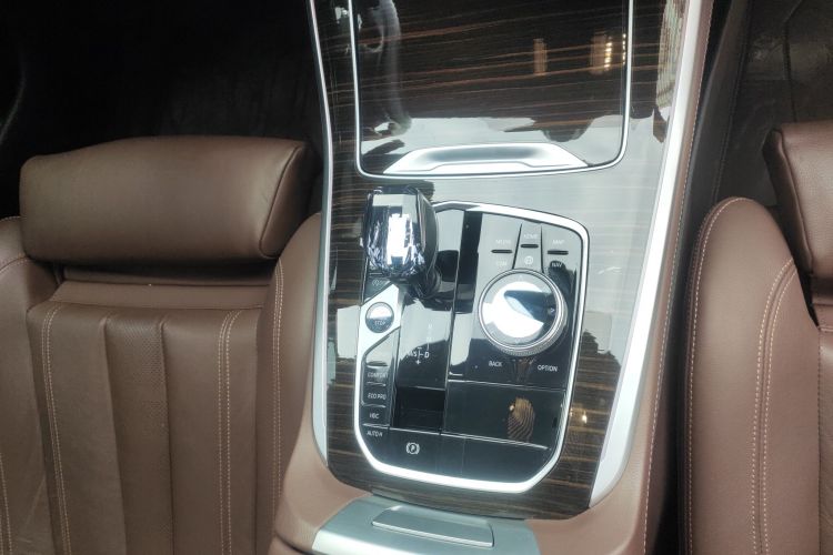 宝马X5(进口) 2021款 xDrive30i M运动套装中控内饰18