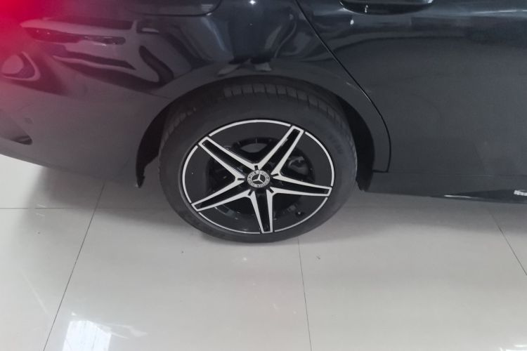 奔驰C级 2025款 改款 C 260 L 皓夜运动版车身外观6008