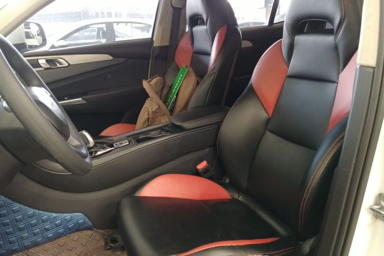 领克01 2019款 2.0T 两驱纯版 国VI中控内饰19