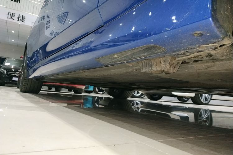 宝马3系 2020款 改款 325Li M运动曜夜套装局部细节9001