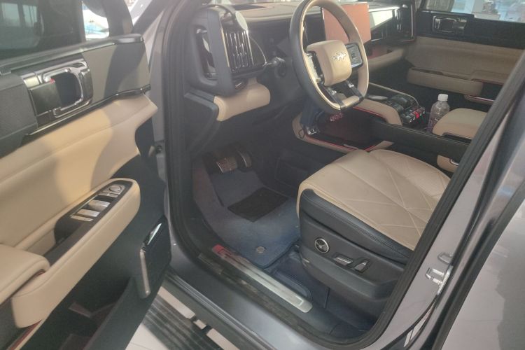 方程豹 豹5 2023款 云辇旗舰版中控内饰20