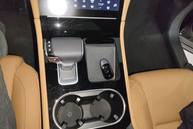 理想汽车 理想ONE 2021款 增程6座版局部细节18