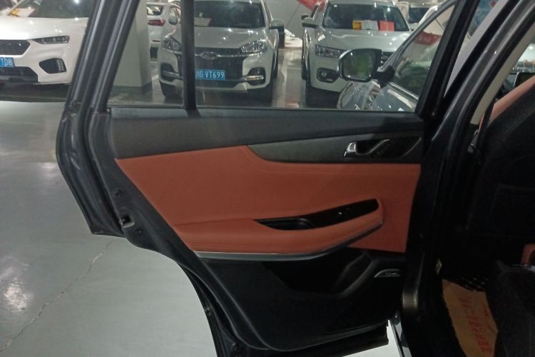 长安CS75 2024款 畅享版 1.5T DCT尊贵型中控内饰7008