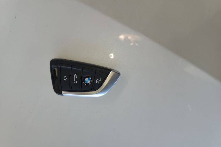 宝马3系 2022款 320i 运动套装中控内饰11