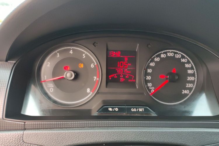 大众 桑塔纳 2016款 1.6L 手动风尚版中控内饰14