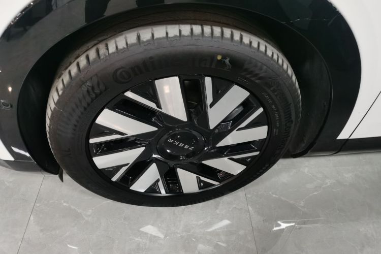 极氪MIX 2025款 长续航智驾版车身外观6007