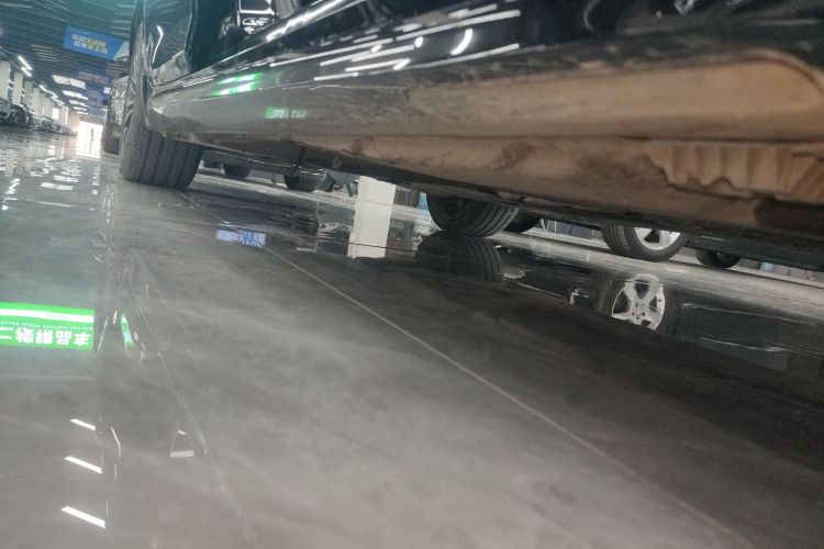 宝马5系 2023款 改款 530Li 领先型 M运动套装局部细节9001