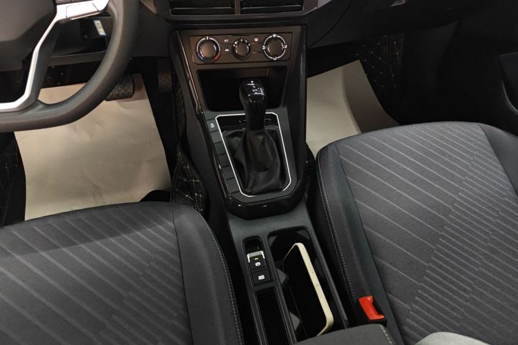 大众 朗逸 2025款 新锐 1.5L 出众新逸版中控内饰18