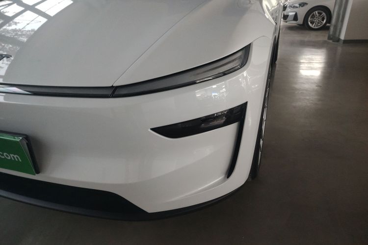 特斯拉 Model Y L 2025款 长续航全轮驱动版局部细节36