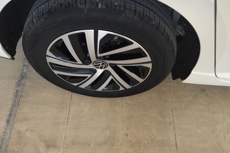 大众 朗逸 2023款 300TSI DSG满逸版车身外观6008