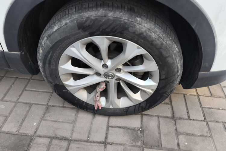 中华V3 2016款 1.5L 手动舒适型车身外观6007