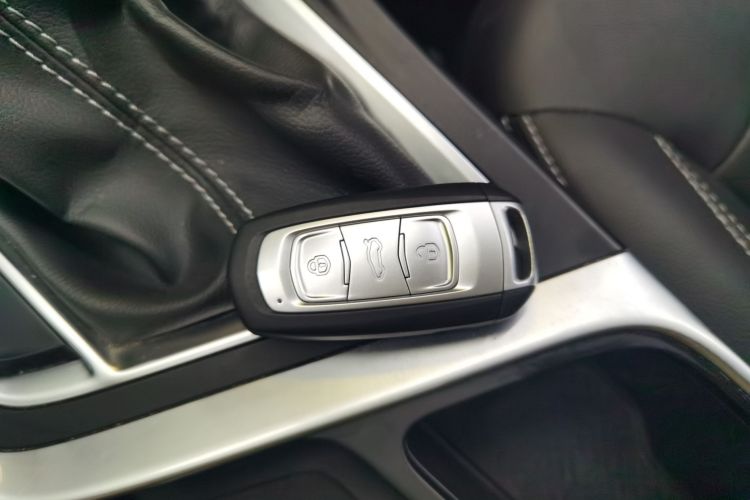 吉利汽车 远景X3 2019款 升级版 1.5L CVT尊贵型中控内饰7001