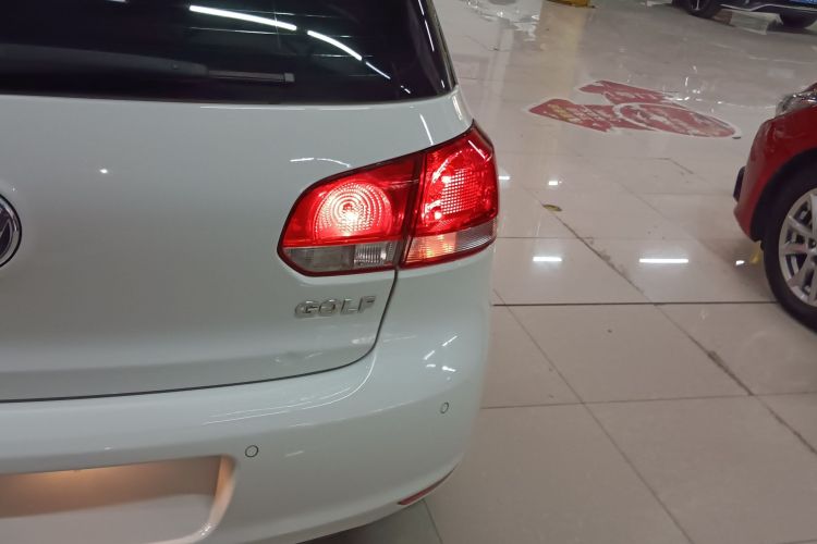 大众 高尔夫 2012款 1.6 自动舒适型车身外观9