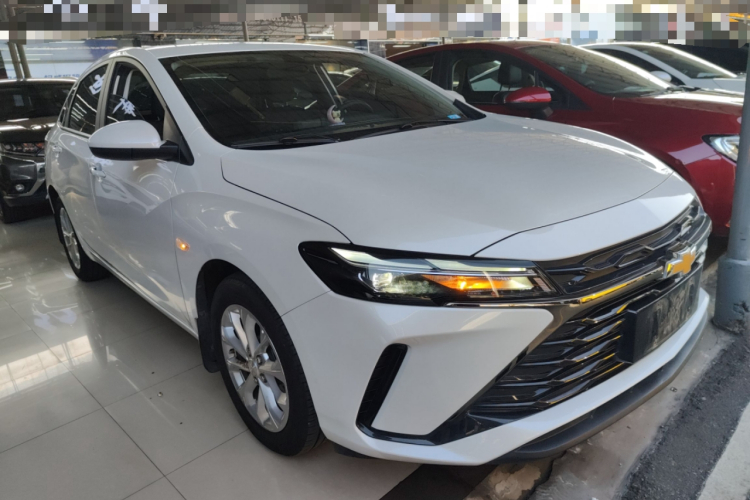 雪佛兰 科鲁泽 2024款 1.5L 双离合乐享版车身外观3