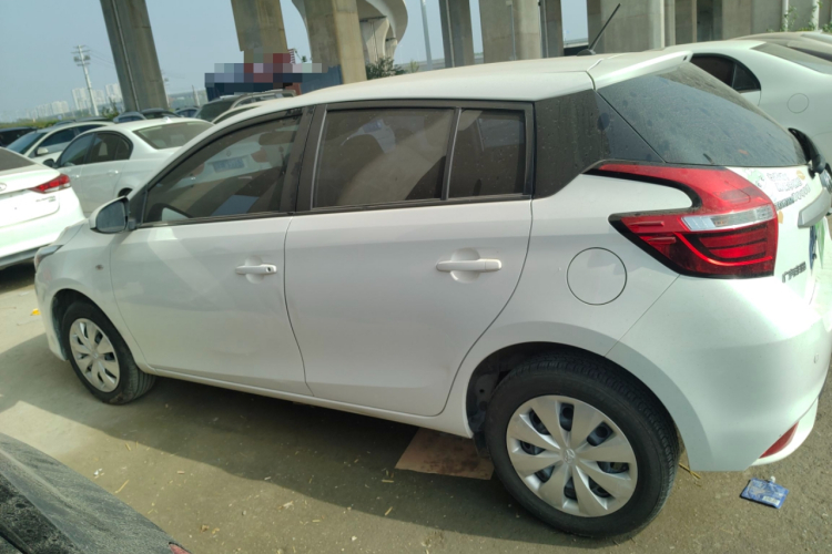 丰田 YARiS L 致炫 2021款 1.5L CVT领先版车身外观6003