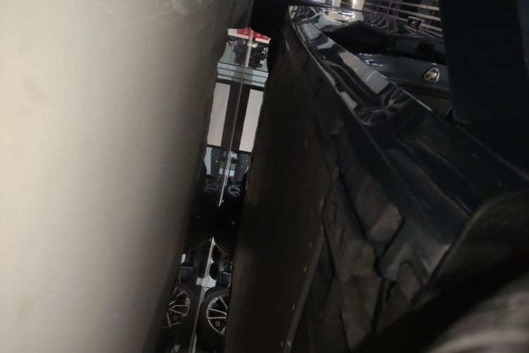 领克Z10 2024款 95kWh 702km四驱智驾Ultra局部细节9001